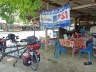Lunch at a roadside caf�